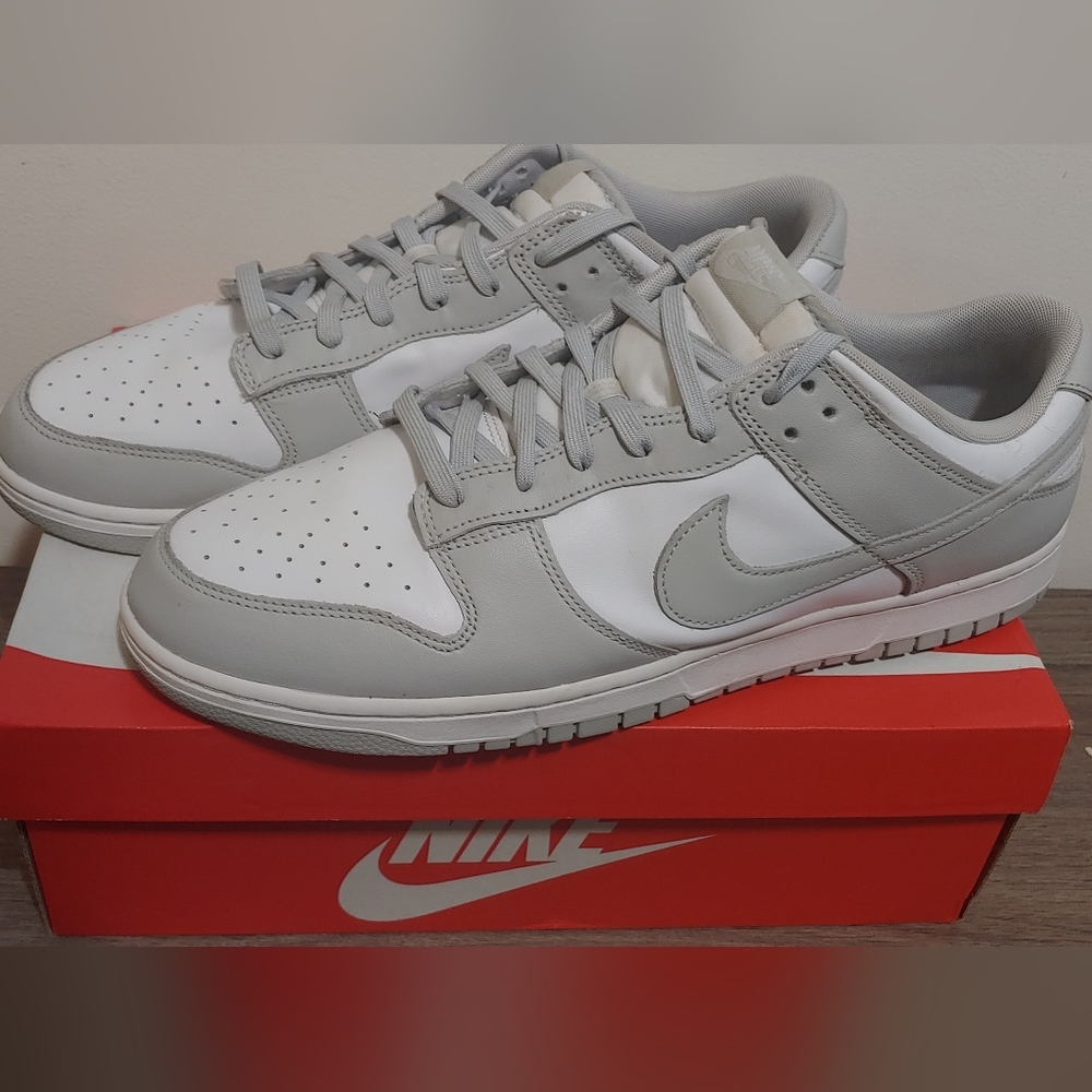 Nike Men's Light Gray and White Sneakers